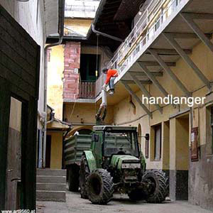 943_2005_04_18_handlanger
