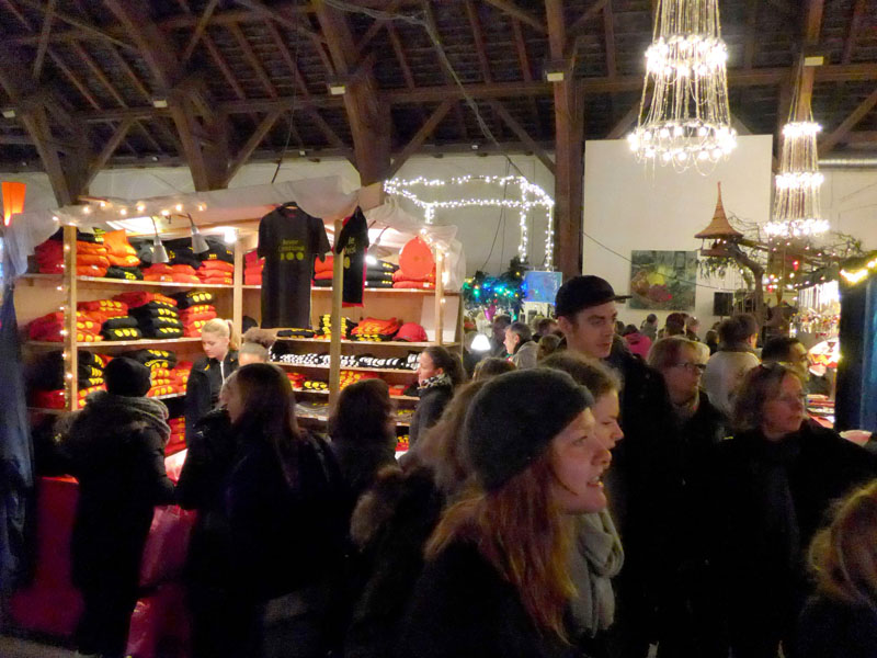 55__2013_12_08__christiania_julemarked