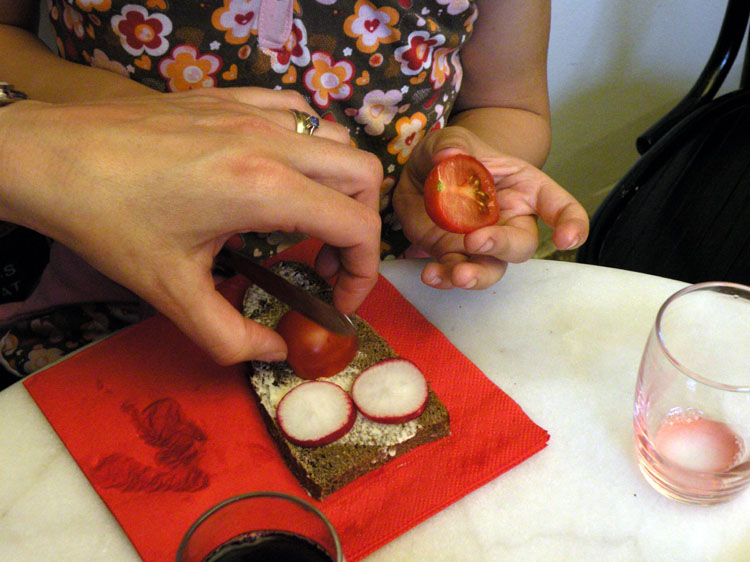 2009_04_24_1705c__rote_brote
